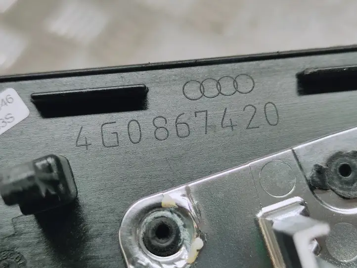 Audi A6 C7 (2011 - 2014) 4G0867420 Прочая отделка задней двери — фото 3