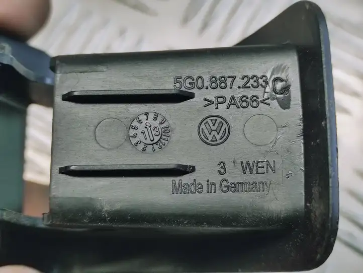 Volkswagen Golf VII (2013 - 2019) 5G0887233C Прочие детали салона — фото 4