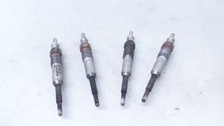 Volkswagen PASSAT B6 (2005 - 2010)  N10591604 Свеча (свечи) накалывания
