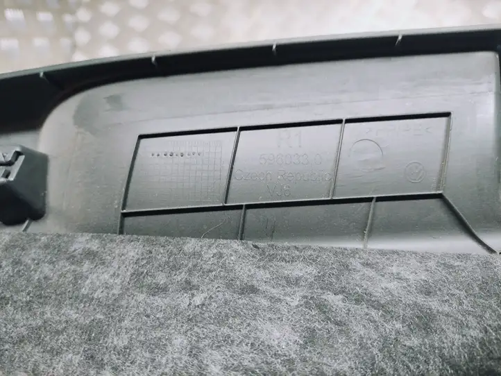 Volkswagen Golf VII (2013 - 2019) 5G4867292E Прочие детали салона — фото 4