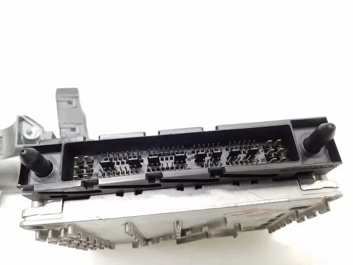 Volvo XC90 (2002 - 2006)  08677708A Комплект зажигания