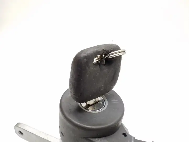 Volvo XC90 (2002 - 2006)  08677708A Комплект зажигания