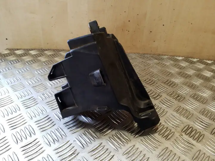 Ford Kuga I (2008 - 2012) 9674482280 Прочие детали моторного отсека — фото 3