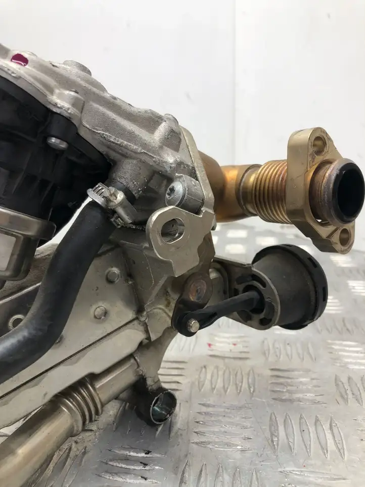 BMW 3 F30 F35 F31 (2012 - 2018) 8594492 Охладитель клапана EGR — фото 2