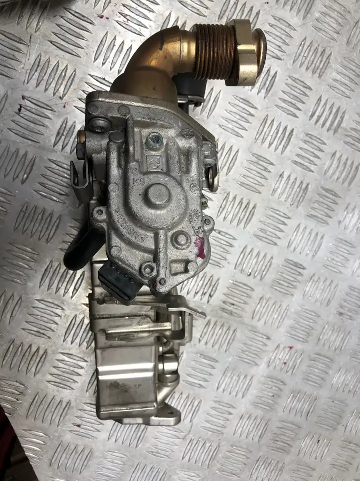 BMW 3 F30 F35 F31 (2012 - 2018) 8594492 Охладитель клапана EGR — фото 6