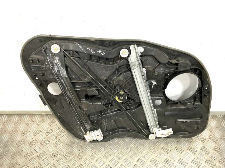 813203Z010 Hyundai i40 Priekinis el. lango pakėlimo mechanizmas be varikliuko