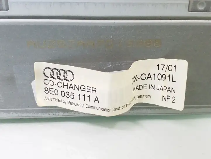 Audi A4 S4 B6 8E 8H (2000 - 2006) 8E0035111A CD/DVD чейнджер — фото 2