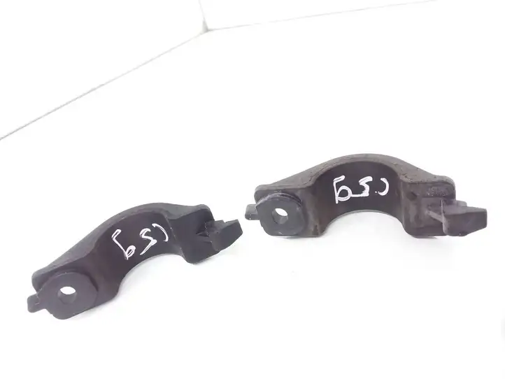 Hyundai Tucson JM (2004 - 2009)  Et133KF2 Другая деталь отсека двигателя