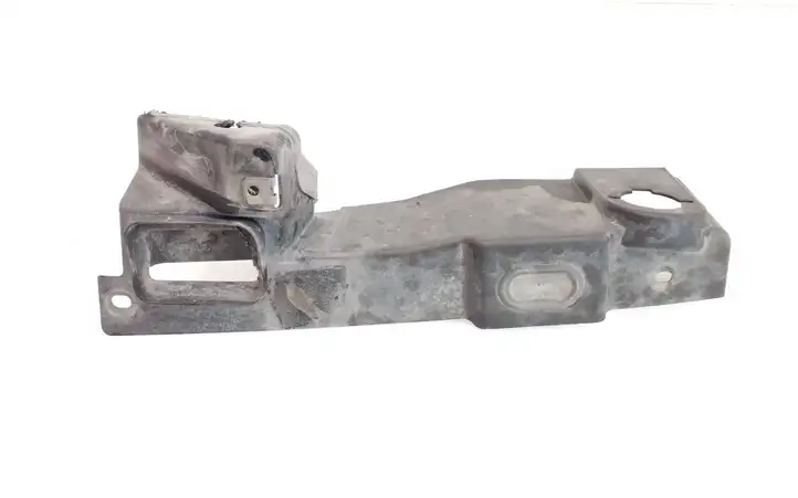 Ford Kuga I (2008 - 2012) 8V41S02476A Прочие детали моторного отсека — фото 3