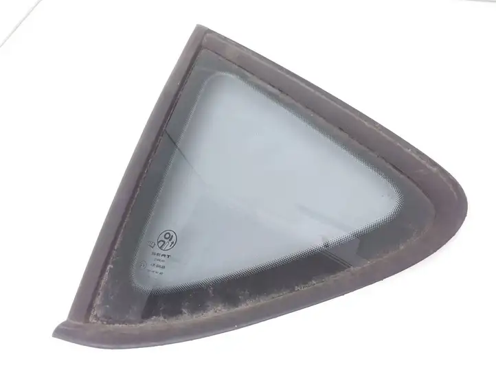 Seat Altea (2004 - 2009) 5P0845041 Заднее боковое стекло — фото 1