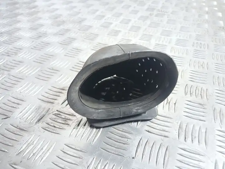 Land Rover Discovery (2004 - 2009)  PHD000714 Другая деталь отсека двигателя