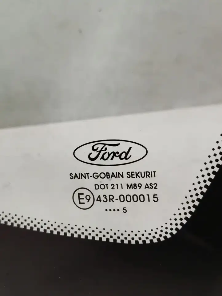 Ford Focus (2005 - 2008) AS2 Заднее боковое стекло — фото 2