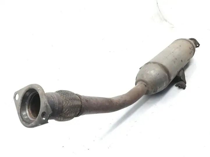 Toyota Avensis T270 (2015 - 2018) 10X0 Катализатор / DPF / FAP — фото 1