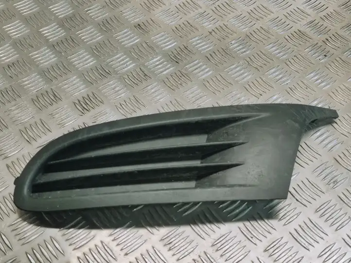 Volkswagen Golf VI (2009 - 2013) 5K0853665A Нижняя решетка переднего бампера — фото 1