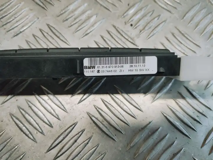 BMW 3 E90 E91 (2005 - 2012) 6970913 Кнопка парктроника — фото 2