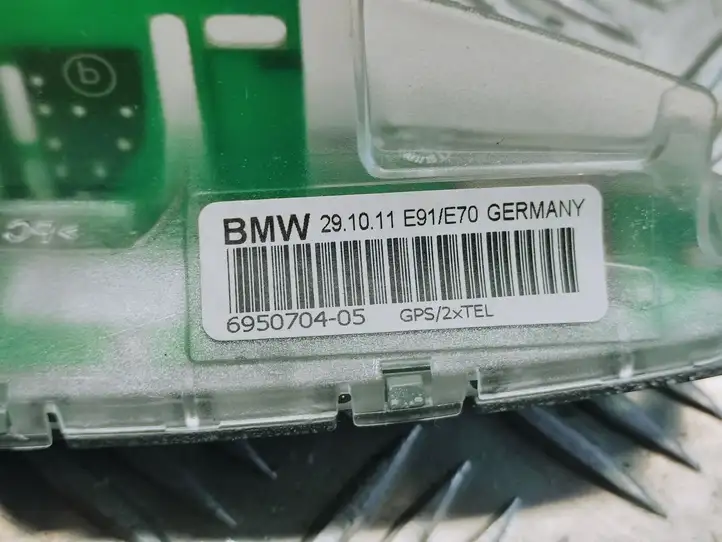 BMW 3 E90 E91 (2005 - 2012) 1682647 GPS антенна — фото 4