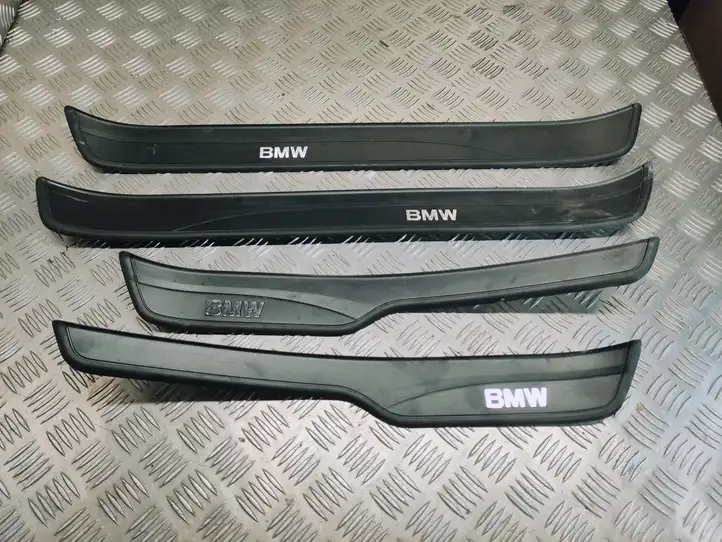 BMW 3 E90 E91 (2005 - 2012) 7060285 Наружная отделка переднего порога — фото 1