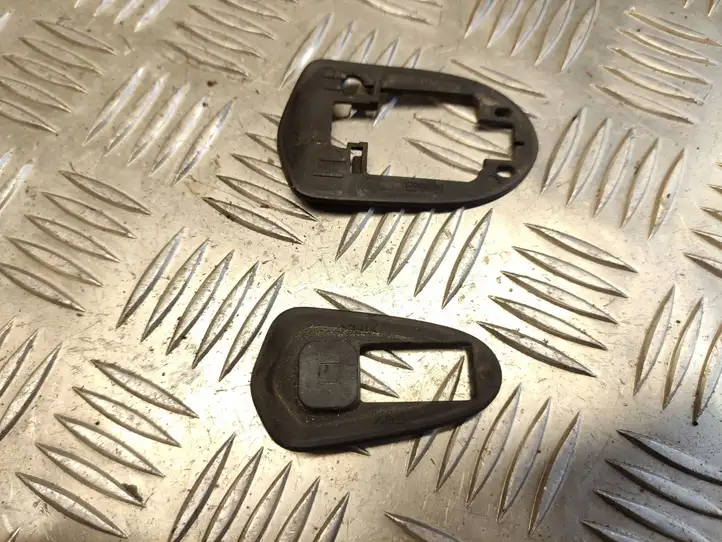 BMW X5 E70 (2006 - 2013) Прочая отделка задней двери — фото 2
