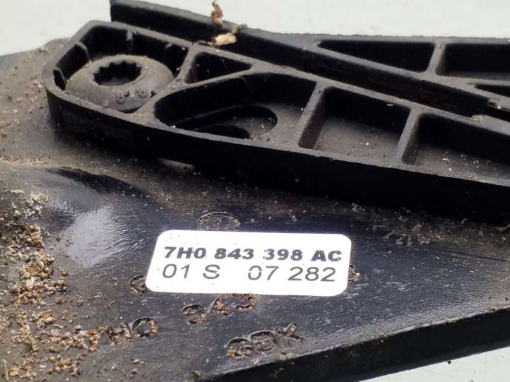 Volkswagen Transporter-Caravelle (2003 - 2009)  7H0843398AC Средняя направляющая ролика / средний шарнир