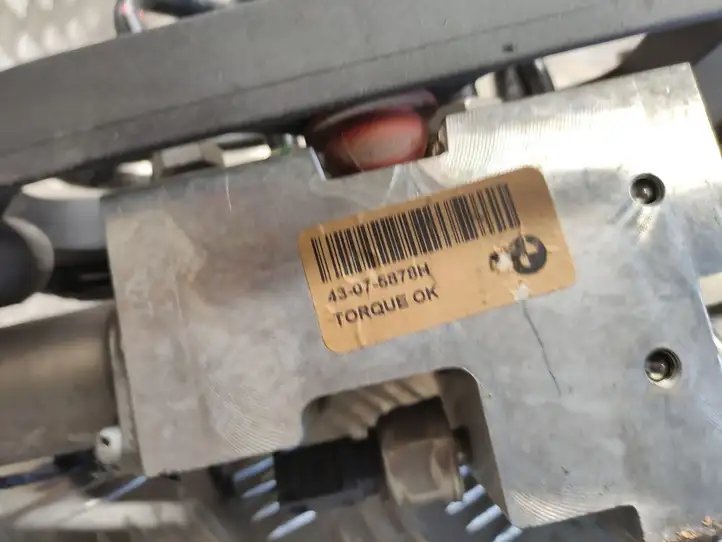 BMW X5 E70 (2006 - 2013) 6782737 Клапанный блок активного стабилизатора — фото 3