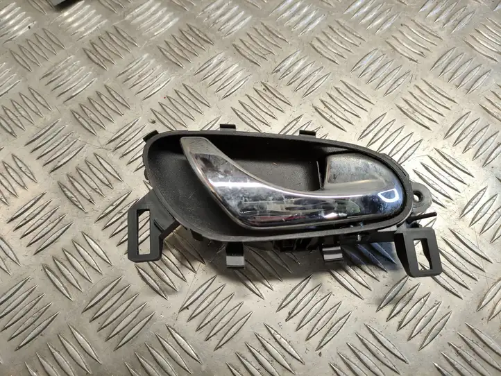 Nissan Pulsar (2014 - 2018) 806704EA0A Внутренняя ручка двери — фото 1