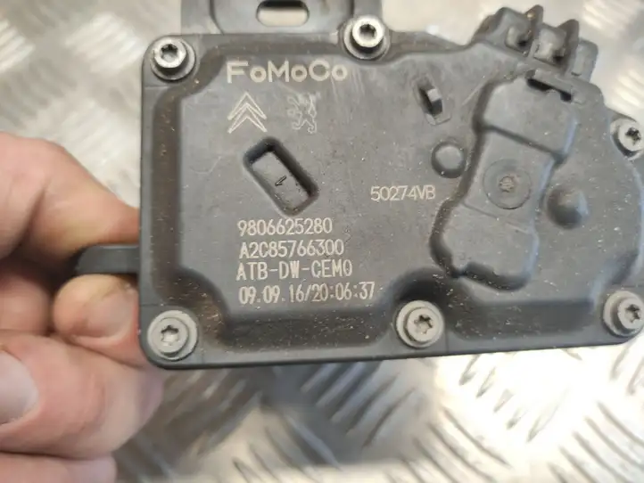 Ford Kuga II (2013 - 2019) 9806625280 Дроссельная заслонка — фото 2