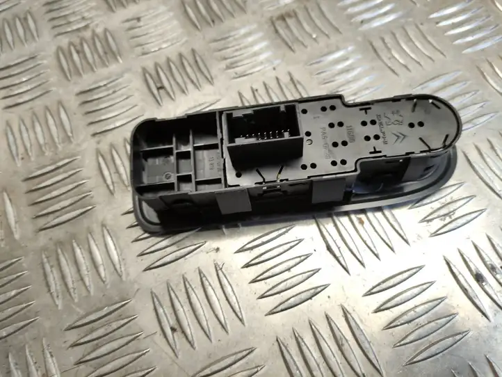 Peugeot 308 (2007 - 2013) 96565186XT Блок кнопок стеклоподъемников — фото 2
