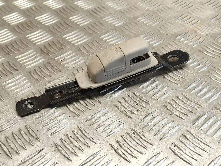 Nissan Juke I F15 (2010 - 2018) 6096312A Электродвигатель регулировки ремня безопасности — фото 4