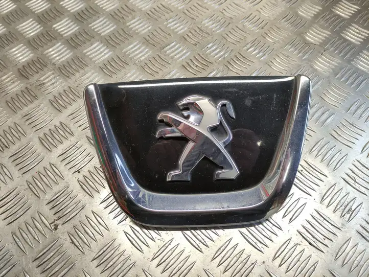 Peugeot 308 (2007 - 2013) 201211120503 Эмблема автомобиля — фото 1