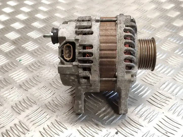 Nissan Juke I F15 (2010 - 2018) 231001KA1A Генератор — фото 1