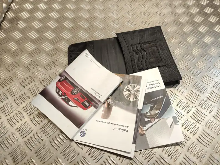 Audi A1 (2010 - 2014) Сервисная книжка — фото 3