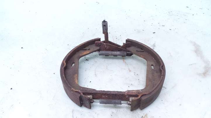 Volvo S80 (2006 - 2009)  31262450 Колодки ручного тормоза
