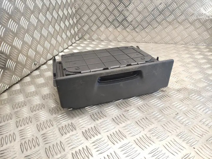 Renault Scenic III - Grand scenic III (2009 - 2016) 873E70001R Прочие детали салона — фото 1