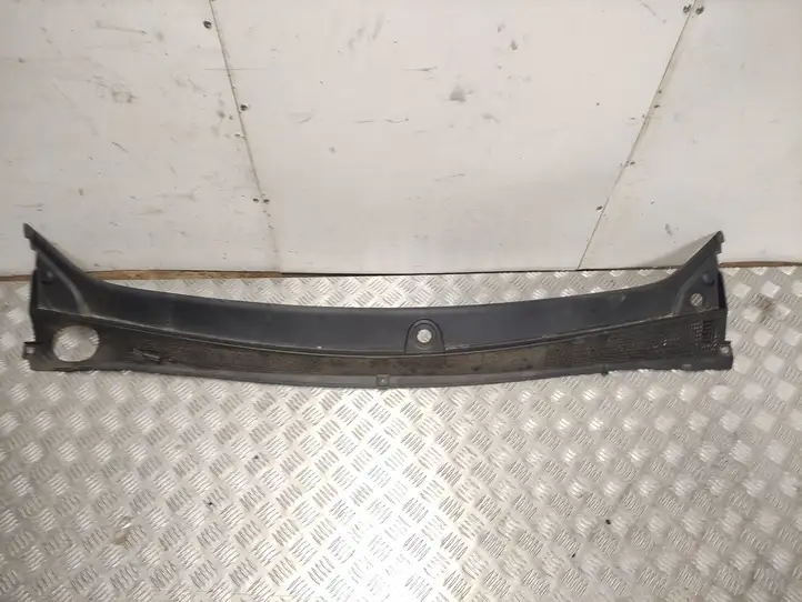 Dacia Sandero (2012 - 2016) 668113105R Жабо стеклоочистителей — фото 1