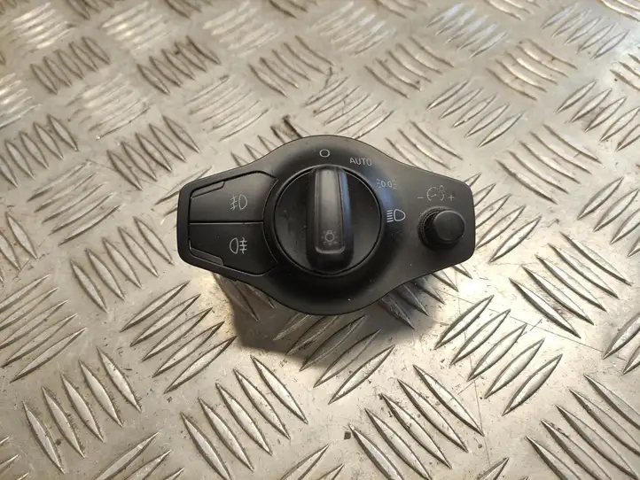 Audi A4 S4 B8 8K (2007 - 2011) 8K0941531C Включатель фонарей — фото 1