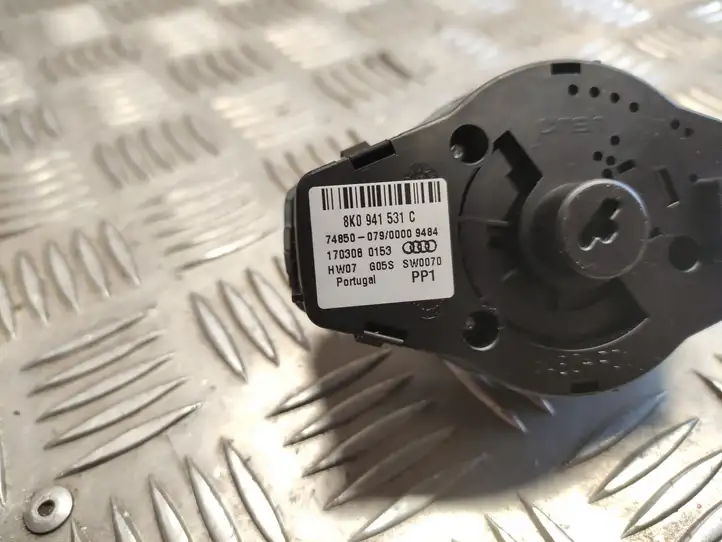 Audi A4 S4 B8 8K (2007 - 2011) 8K0941531C Включатель фонарей — фото 4