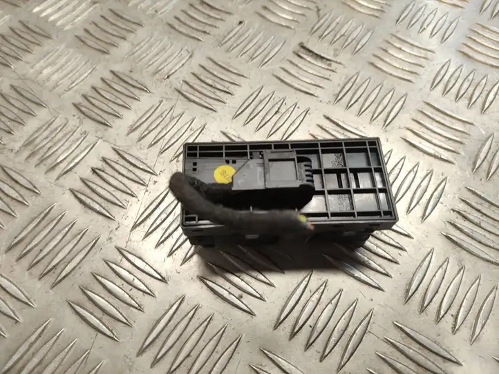 Audi A4 S4 B8 8K (2007 - 2011) 8K0959851 Кнопка стеклоподъемников — фото 3