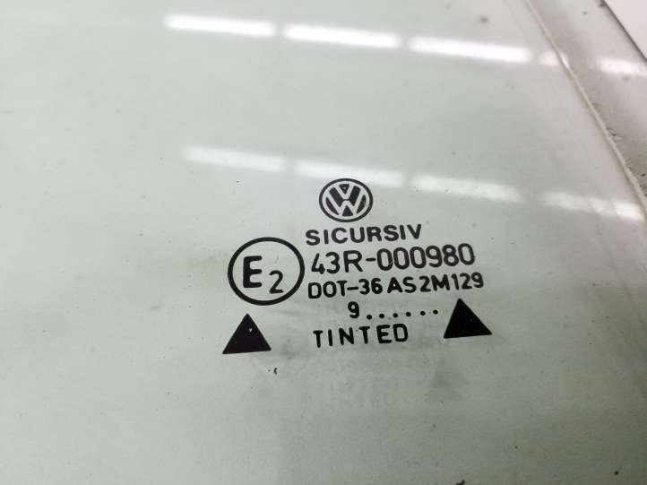 Volkswagen Golf IV (1998 - 2005)  AS2 Маленькое стекло 