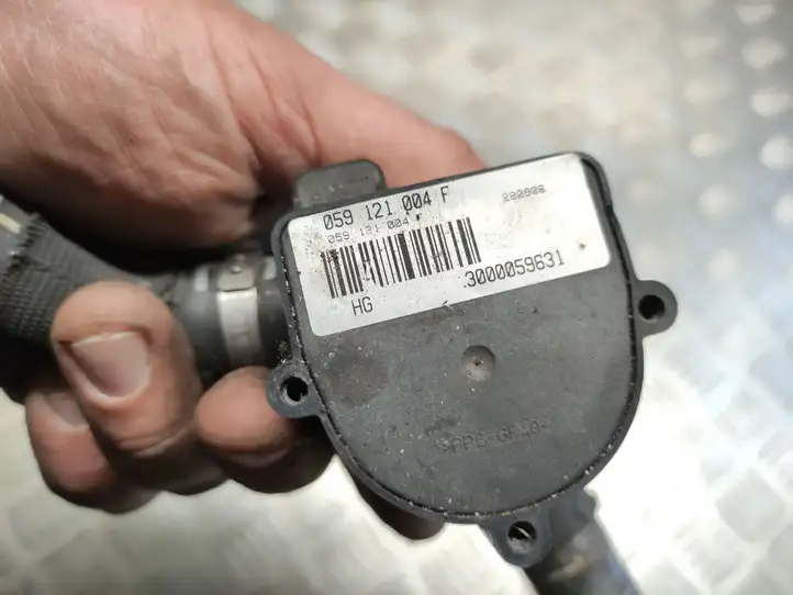 Audi A4 S4 B8 8K (2007 - 2011) 059121004F Электроциркуляционный насос — фото 3