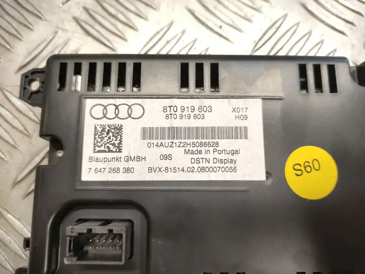 Audi A4 S4 B8 8K (2007 - 2011) 8T0919603 Дисплей / маленький экран — фото 4