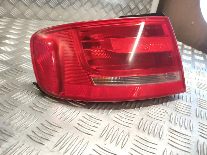 Audi A4 S4 B8 8K (2007 - 2011) 8K5945095D Задний фонарь в кузове — фото 2