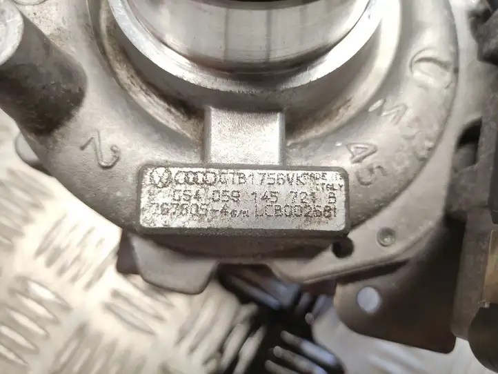 Audi A4 S4 B8 8K (2007 - 2011) 059145721B Турбина — фото 3