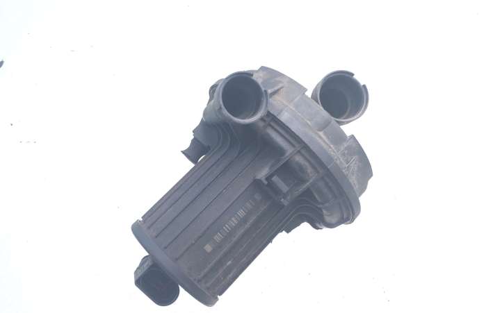 Audi A3/S3 8P (2004 - 2008)  06A131333C Вторичный воздушный насос
