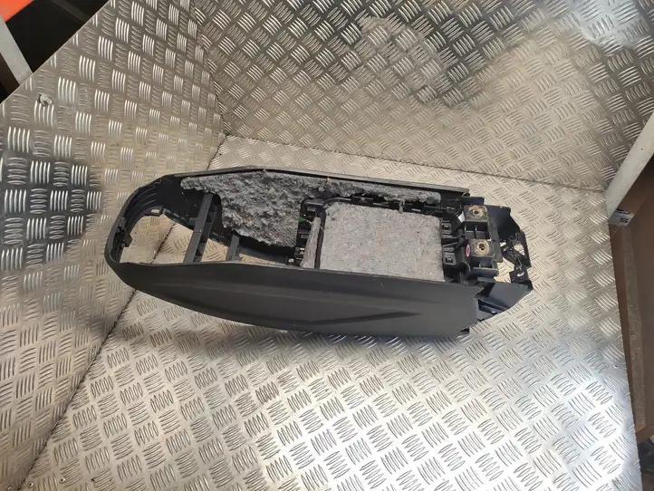 Citroen C4 Grand Picasso (2013 - 2016) 9677280477 Центральная консоль — фото 6