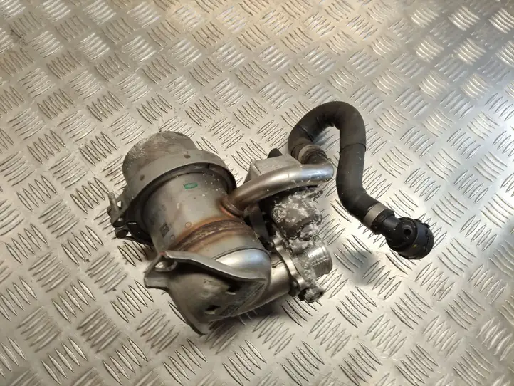 Volkswagen Golf VII (2013 - 2019) 04L131512D Охладитель клапана EGR — фото 9