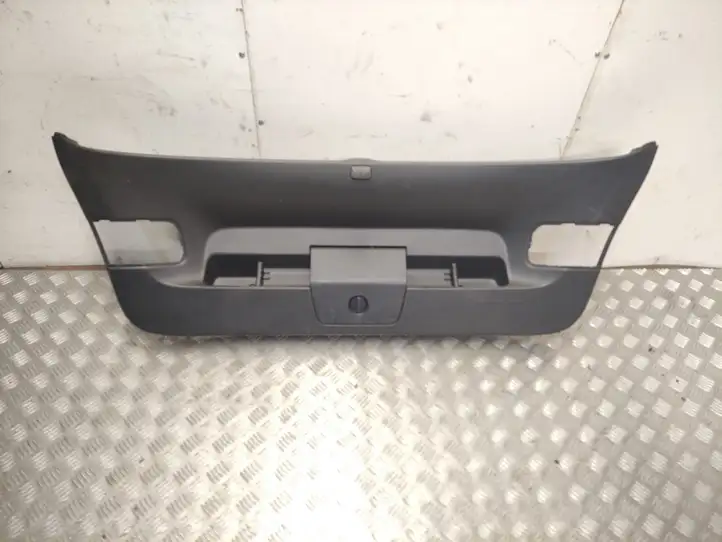 Volkswagen Golf VII (2013 - 2019) 5G6867605B Комплект обшивки крышки багажника — фото 1
