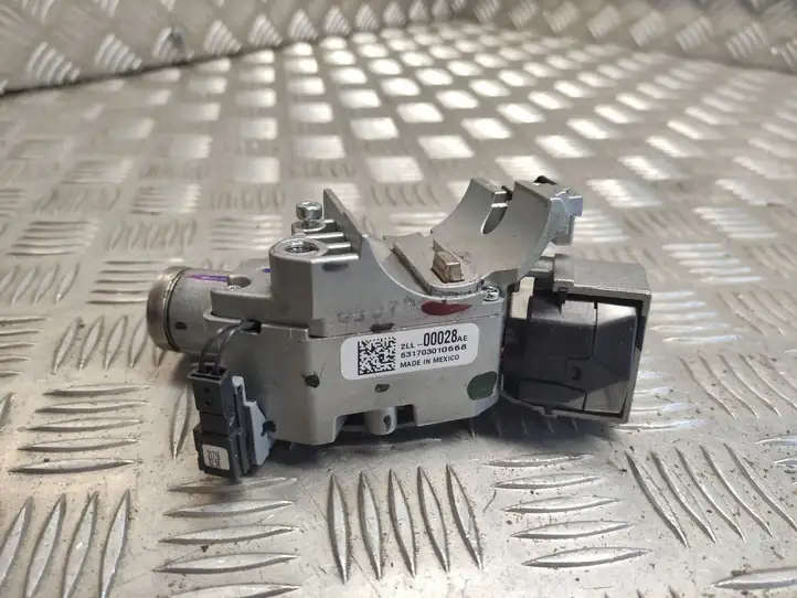 Opel Astra K (2015 - 2020) 39079942 Блокиратор руля — фото 2
