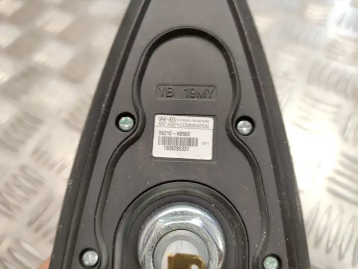 Kia Rio (2017 - 2020) 96210H8500 GPS антенна — фото 2