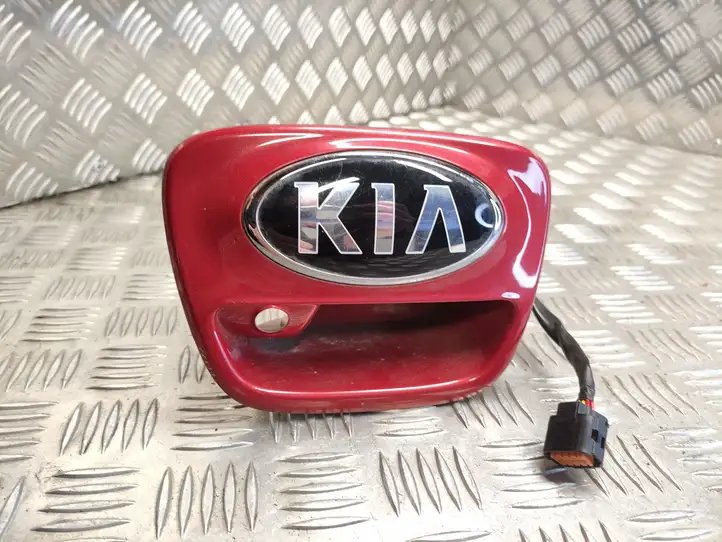 Kia Rio (2017 - 2020) Ручка крышки багажника — фото 1