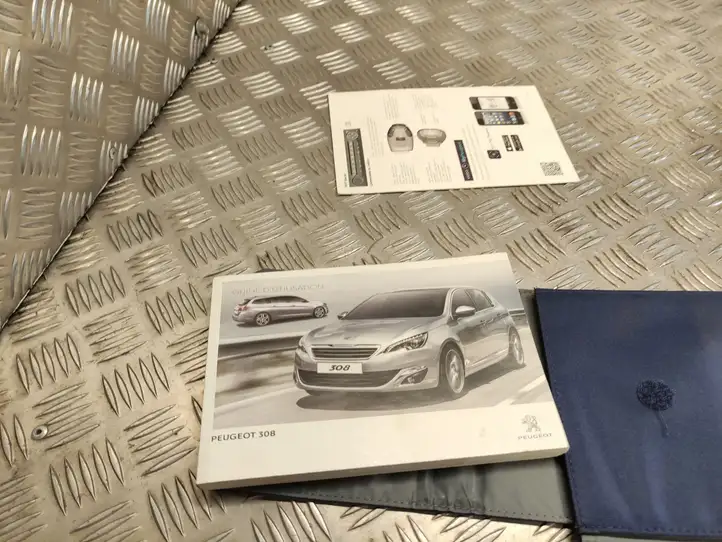 Peugeot 308 (2013 - 2021) Сервисная книжка — фото 2